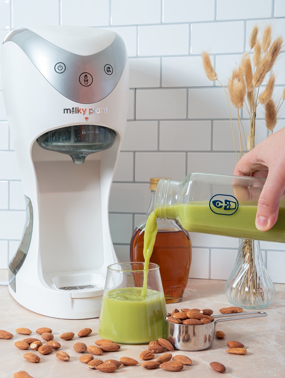 Detox Matcha Almond Drink with Maple Syrup