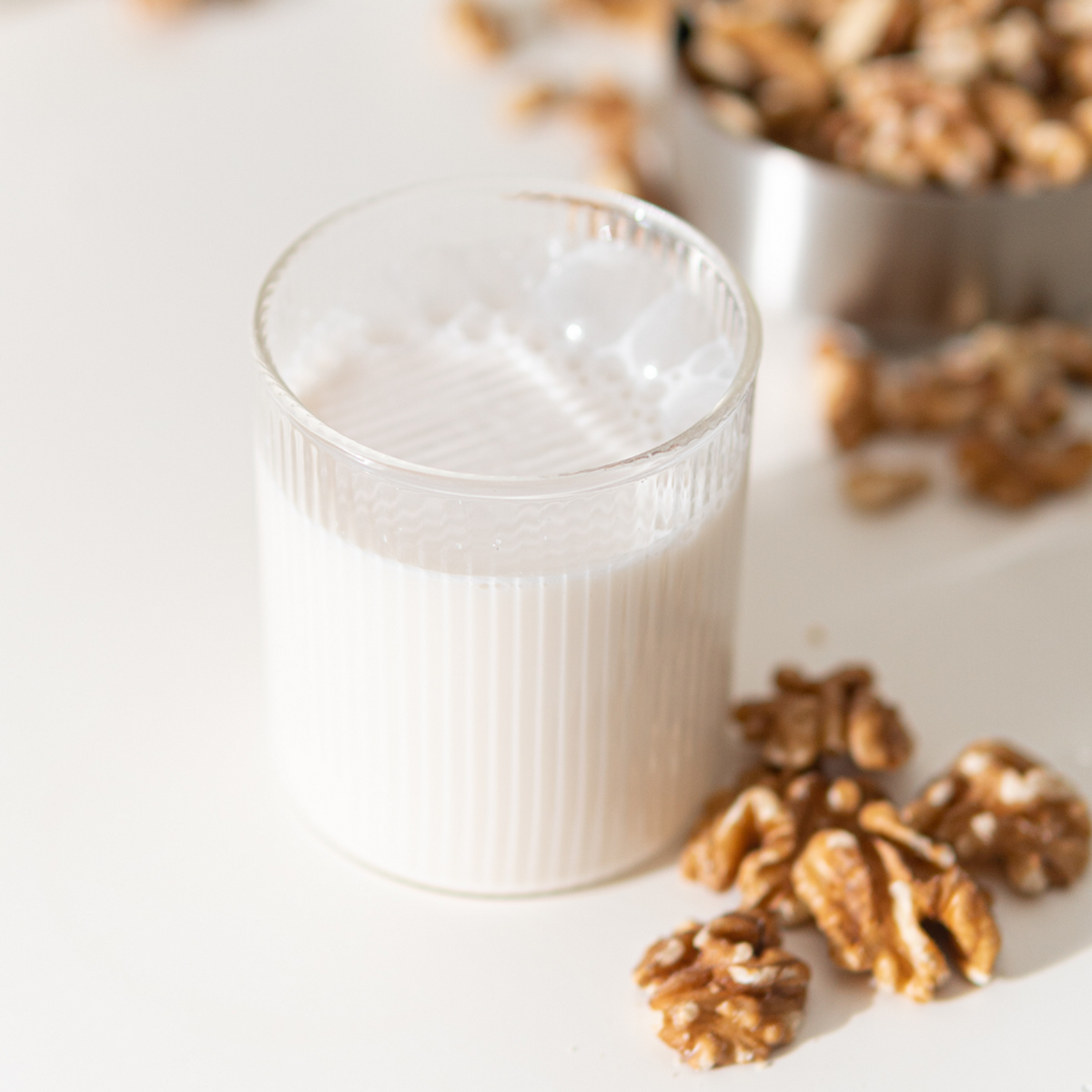 Benefits of Walnut Milk milkyplant